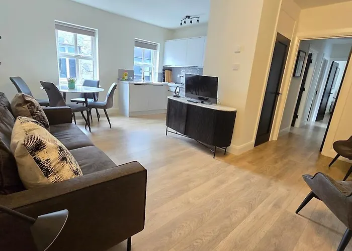 Lejlighed Centre, 3 Bedroom, Sleeps 6 *