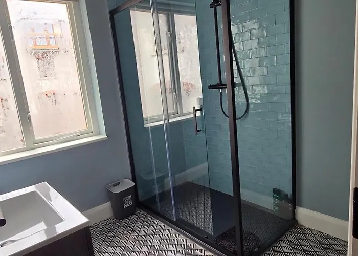 Centre, 3 Bedroom, Sleeps 6