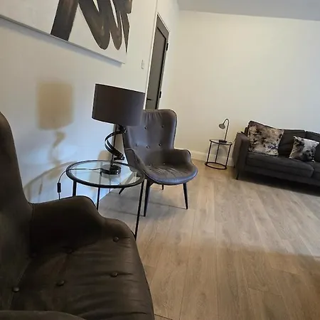 Appartement Centre, 3 Bedroom, Sleeps 6 Galway