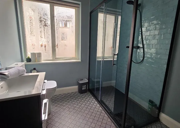 Appartement Centre, 3 Bedroom, Sleeps 6 Galway